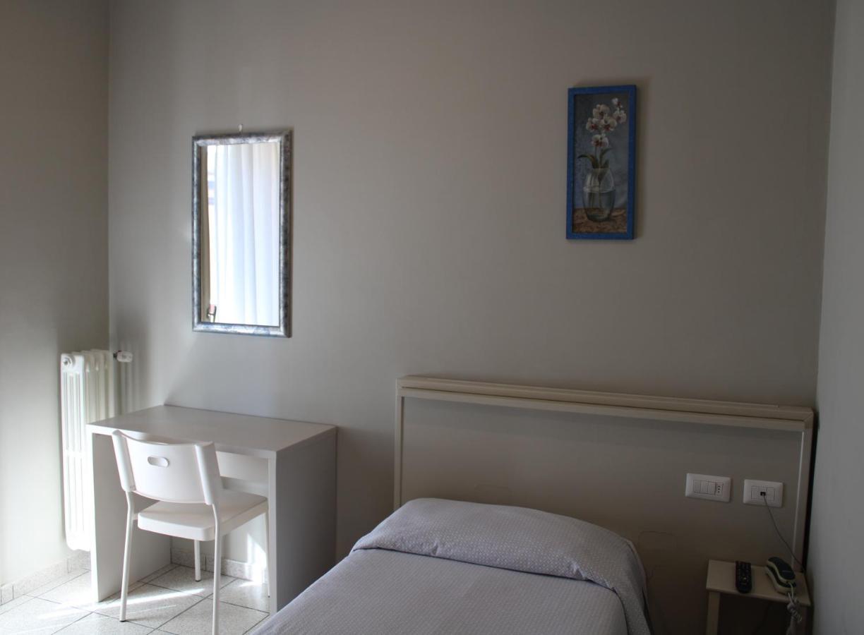 Hotel Delfina Signa Luaran gambar