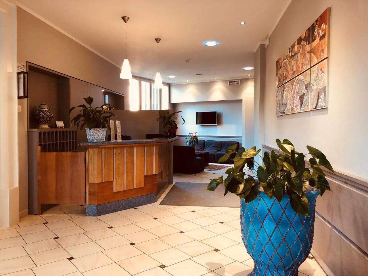 Hotel Delfina Signa Luaran gambar