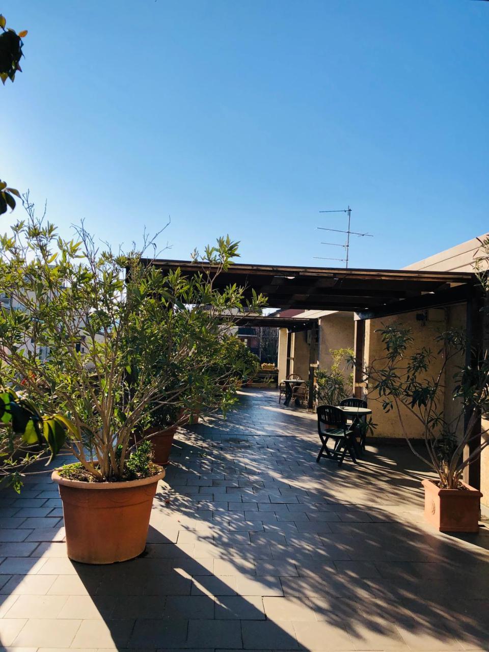 Hotel Delfina Signa Luaran gambar